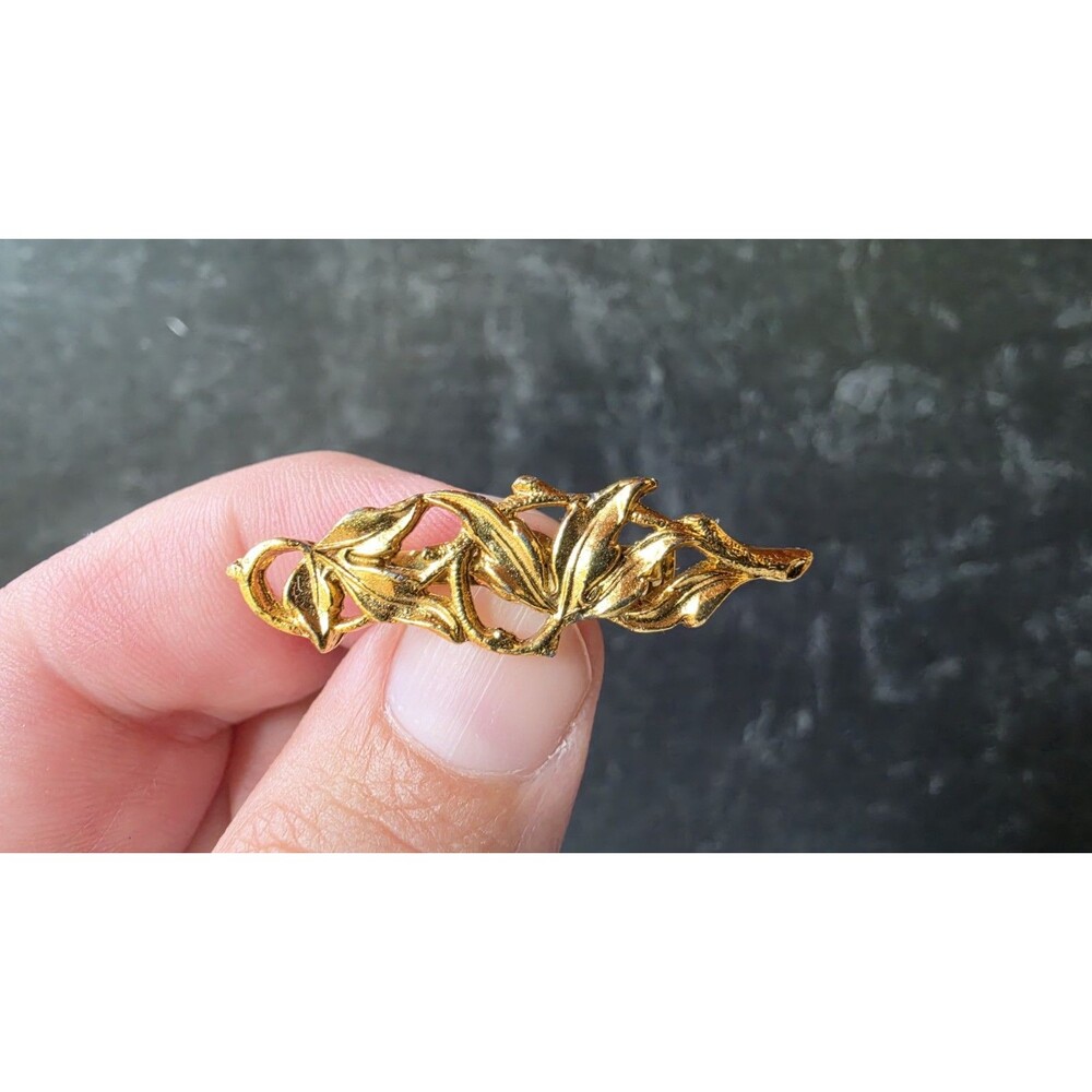 Gold Tone Metal Leaf Brooch Vintage Costume Jewelry READ Description